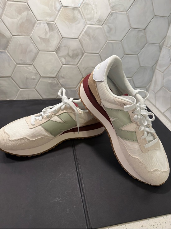New Balance Shoes - New Balance Woman’s 237 Sneakers Sage Green White & Maroon Sz 9.5 NEW Box